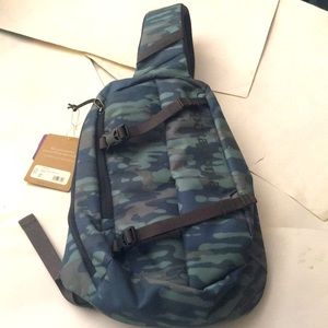 PATAGONIA Atom Sling 8L Bag Brand new with Tags Blue gray camo